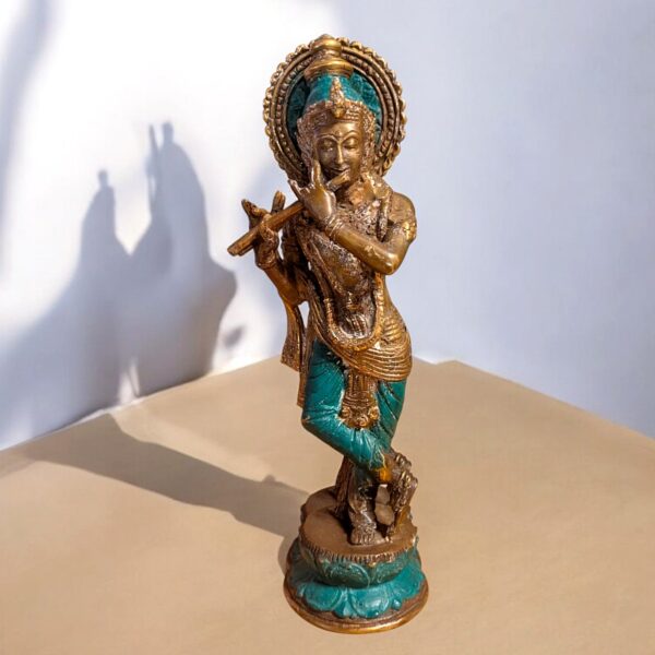 Patinás antikolt Krishna réz szobor 25 cm magas