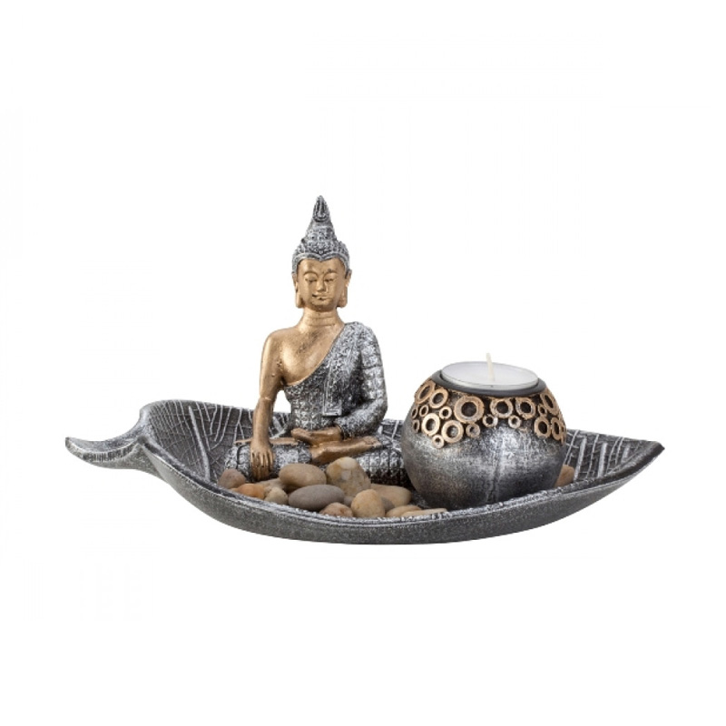 Buddha szobor mécsestartóval