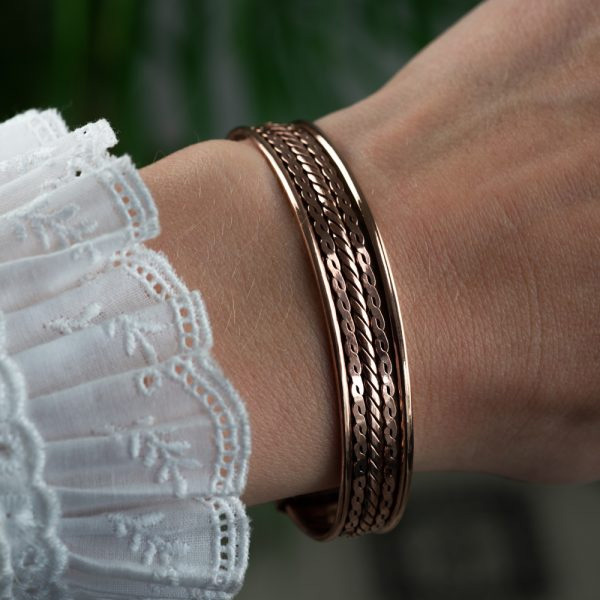Fonott mintás elegáns réz karkötő - Image 2