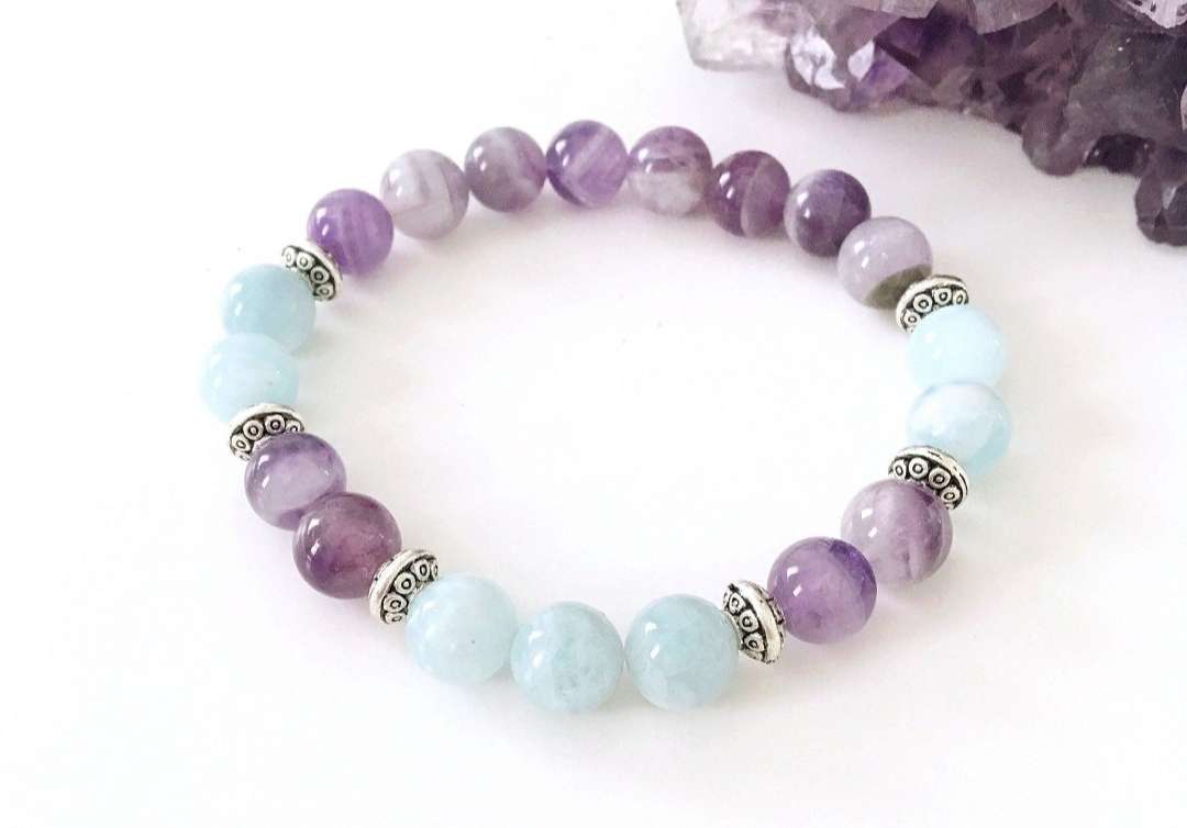 Józanság ásvány karkötő